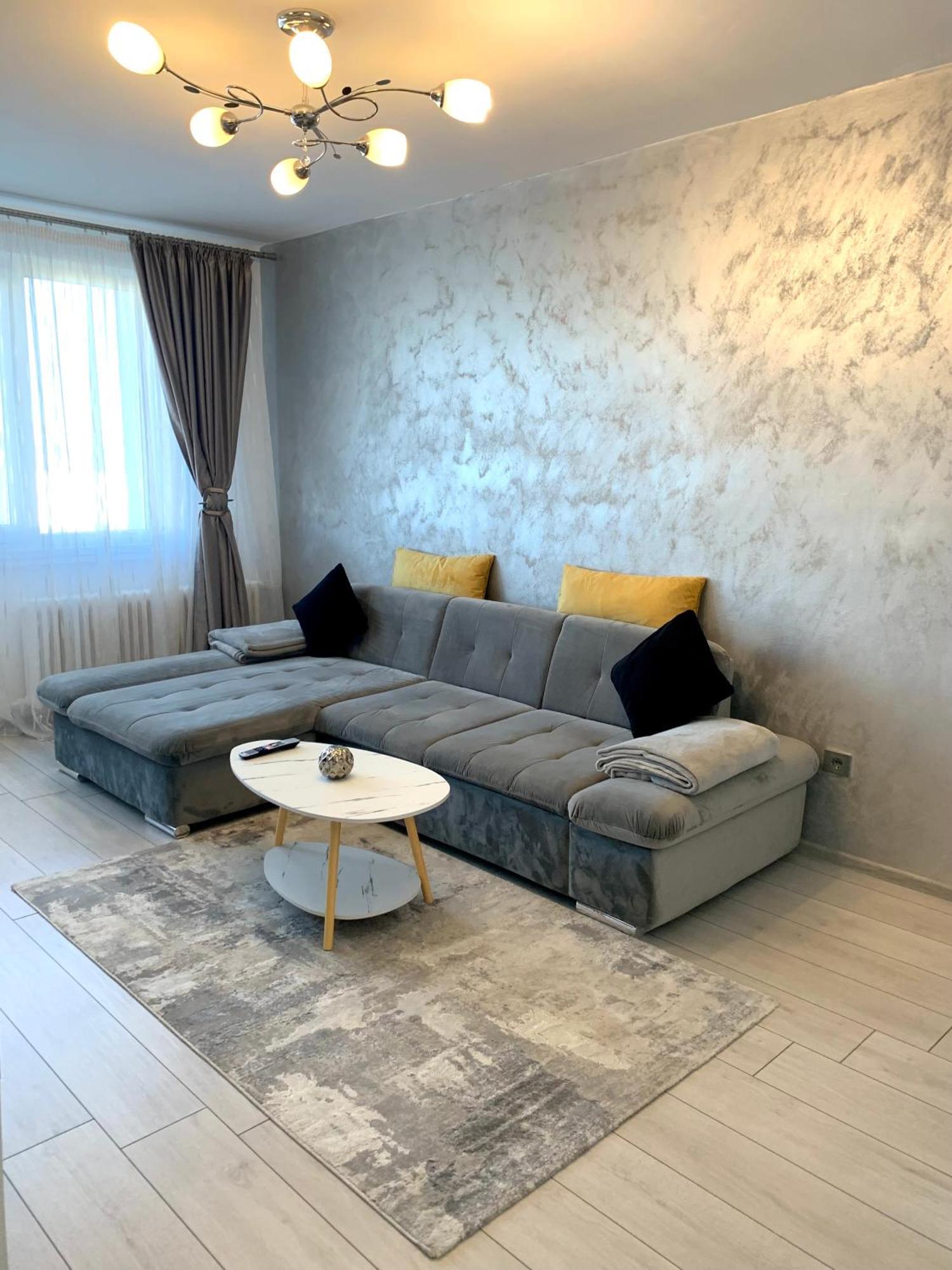 Victoriei Boulevard Private Apartment Brassó Kültér fotó